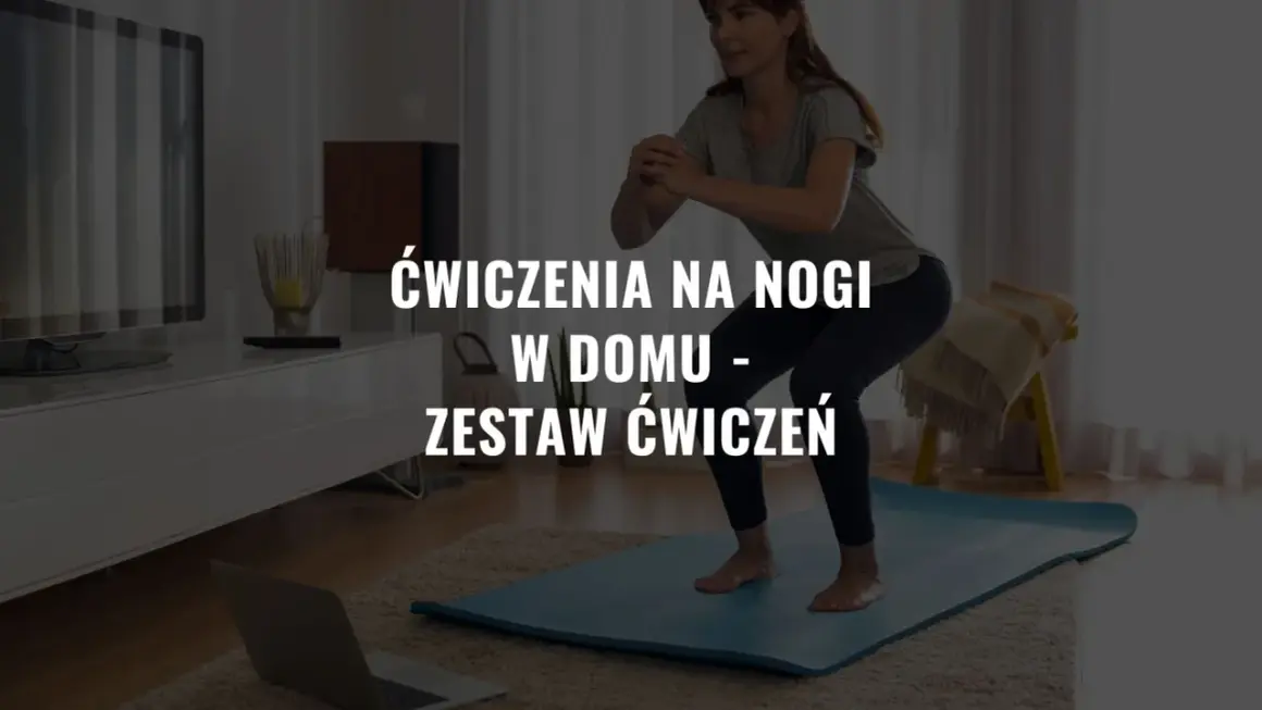 Kobieta wykonuje przysiady, ćwiczenia na nogi w domu. Zestaw ćwiczeń dla każdego.