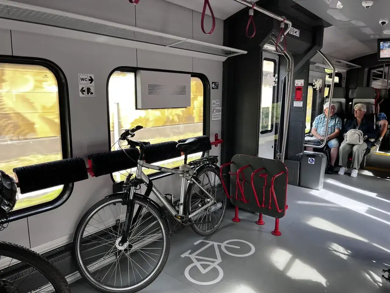 Bilet na rower PKP Intercity - Jak kupić bez problemów?